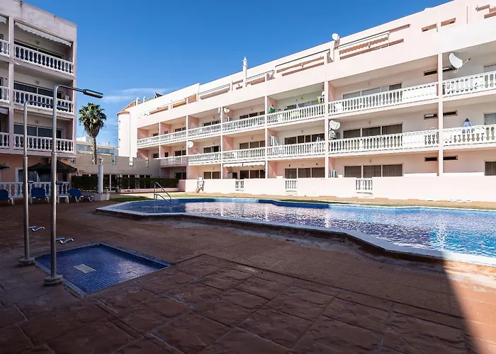 Parque Dos Reis 2 *