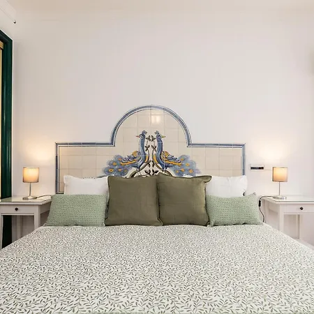 Parque Dos Reis 2 アパート