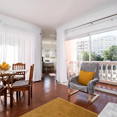 Apartment Parque Dos Reis 2 *